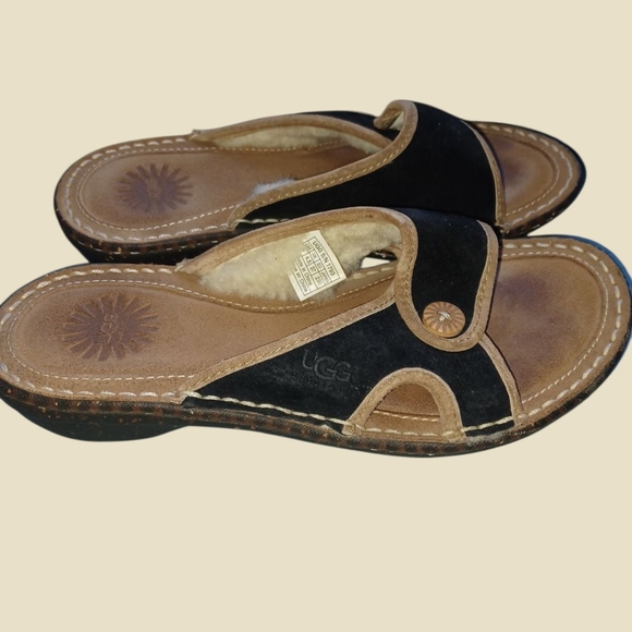 UGG Women's Black and Tan Sandals - Picture 1 of 7